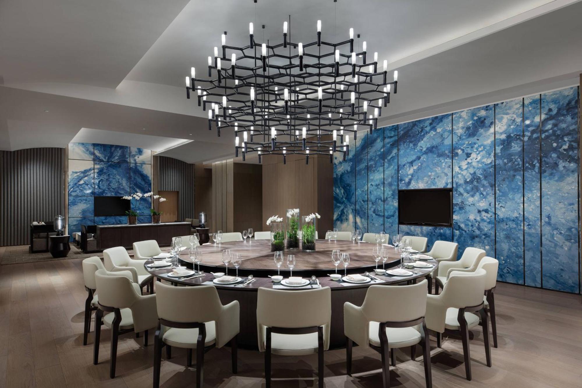 Courtyard By Marriott Shenzhen Northwest Hotel Exterior photo