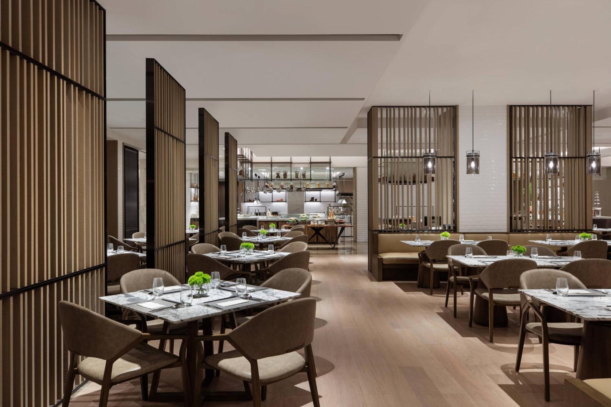 Courtyard By Marriott Shenzhen Northwest Hotel Exterior photo